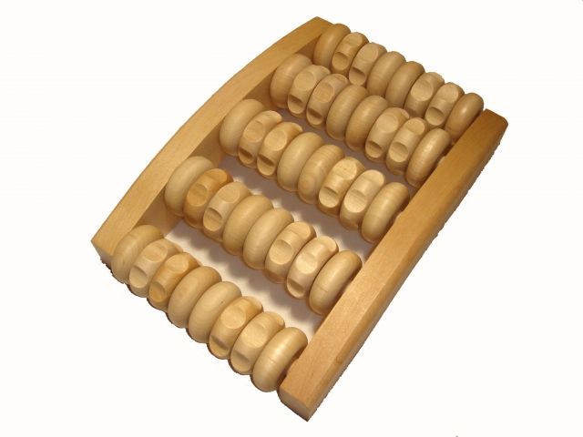 Массажер деревянный для ног “Счёты” малый мелкорифленый (Ма 4119)
